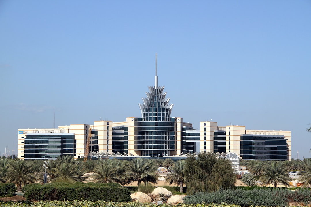 Dubai office buildings - UAE commercial lease guide